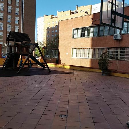 Nervion Plaza Apartamento Sevilha Exterior foto